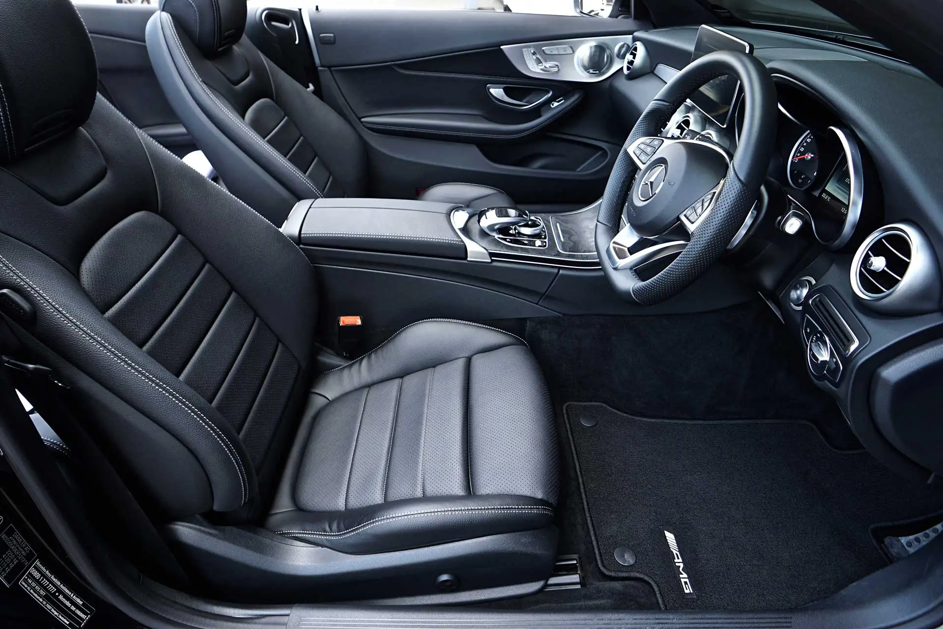 Intérieur propre Nettauto
